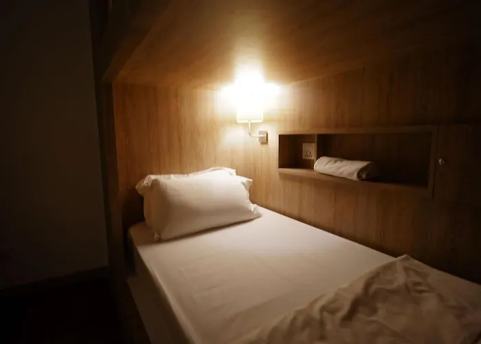 Albergue The Poshtel By Benya Bts Phayathai Banguecoque