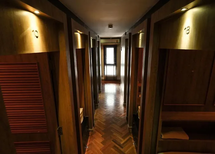Albergue The Poshtel By Benya Bts Phayathai Banguecoque