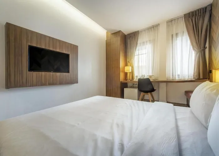 The Poshtel By Benya Bts Phayathai