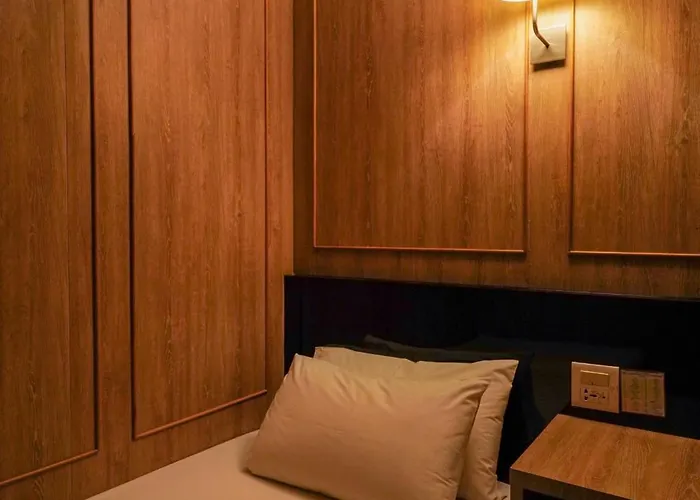 The Poshtel By Benya Bts Phayathai Albergue Banguecoque