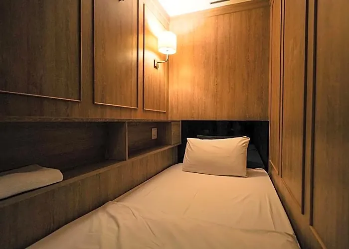 The Poshtel By Benya Bts Phayathai Albergue *